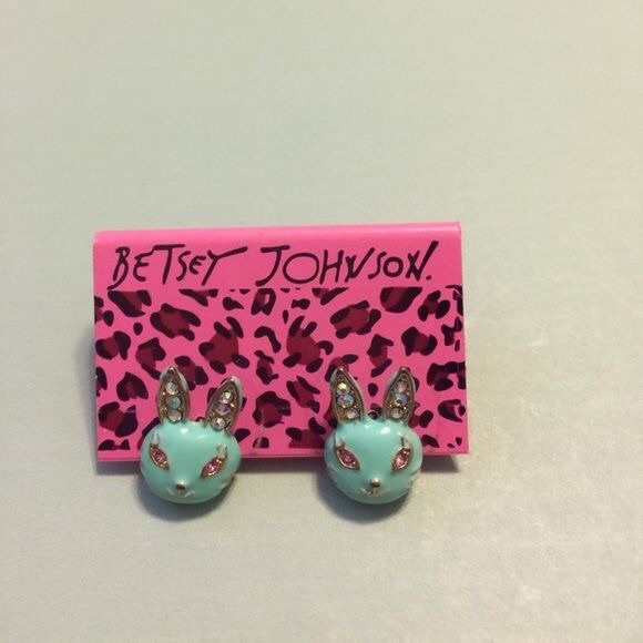 Bunny earrings 🐰 - Picture 4 of 5